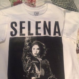 Selena t-shirt